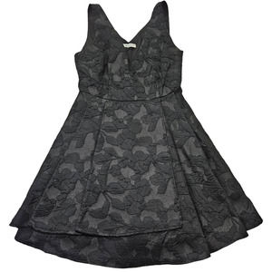 Lucy Paris Black Floral Sparkly V-neck Sleeveless Fit‎ & Flare Dress. Size M